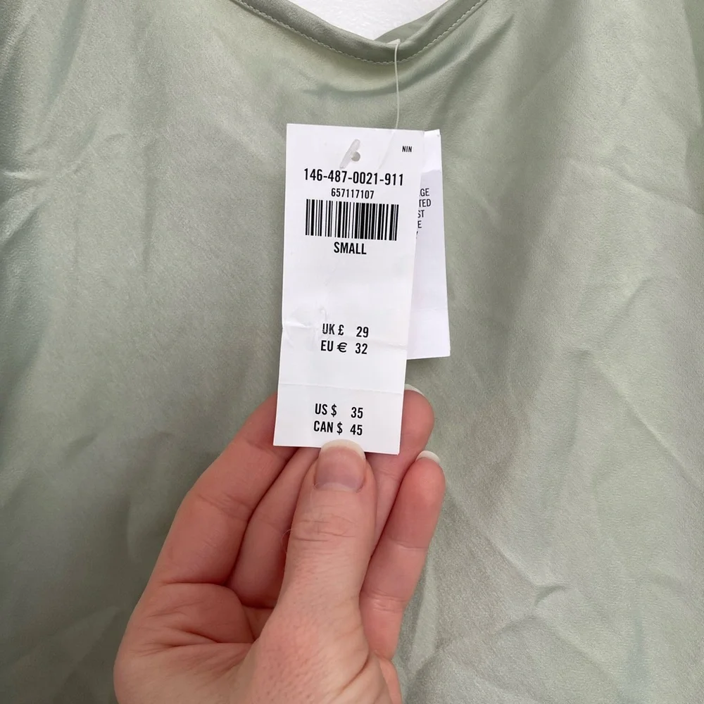 New with tags Abercrombie Green Women's Tank Top - Picture 2 of 4